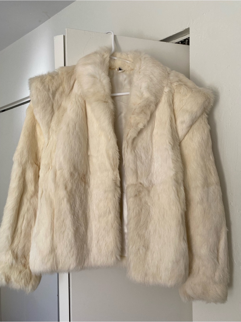 100% rabbit Fur vintage cream jacket